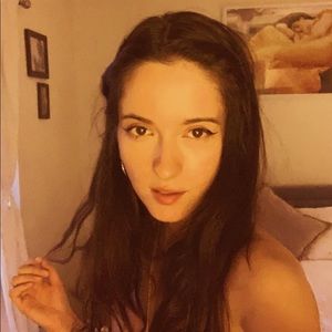 Meet your Posher, Kassandra